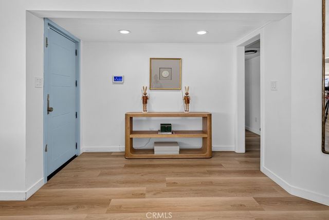 9242 Whitaker, Northridge, CA 91343