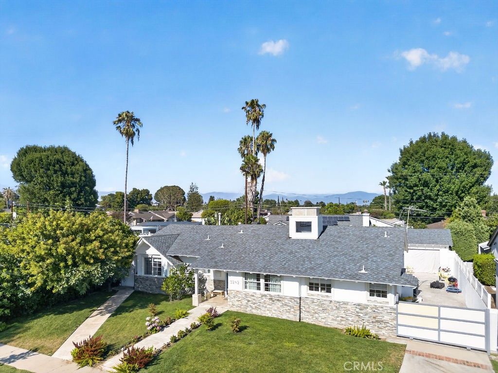 9242 Whitaker, Northridge, CA 91343