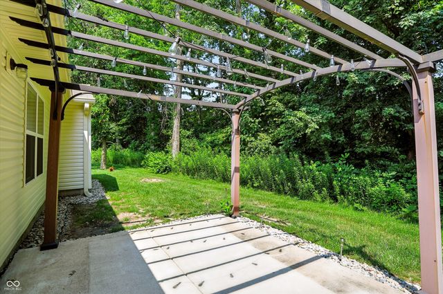 11744 Whisperwood Way, Fishers, IN 46037