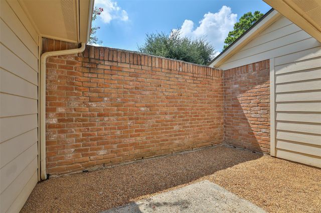 12414 Campos Drive, Houston, TX 77065