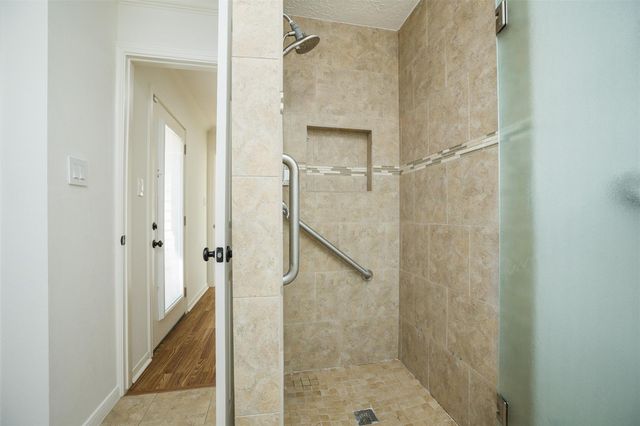 12414 Campos Drive, Houston, TX 77065