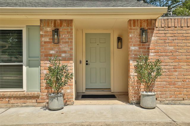 12414 Campos Drive, Houston, TX 77065