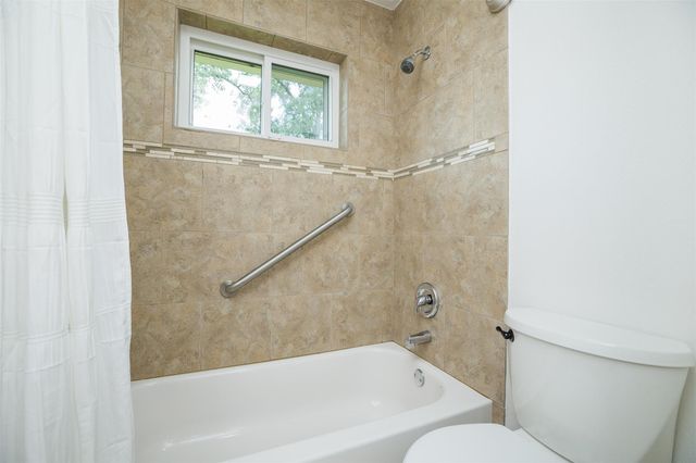 12414 Campos Drive, Houston, TX 77065