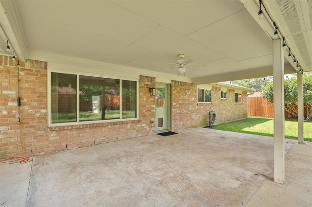 12414 Campos Drive, Houston, TX 77065