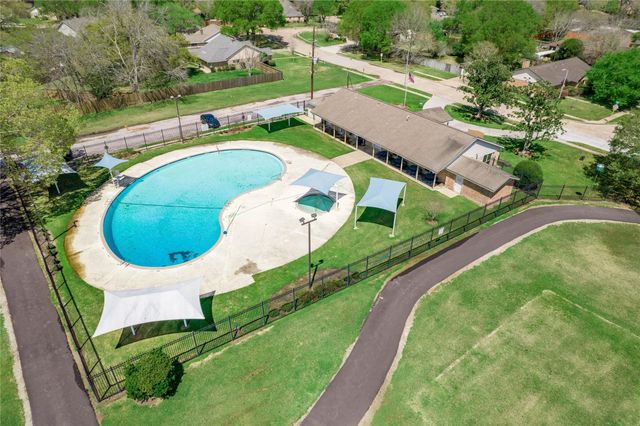 12414 Campos Drive, Houston, TX 77065