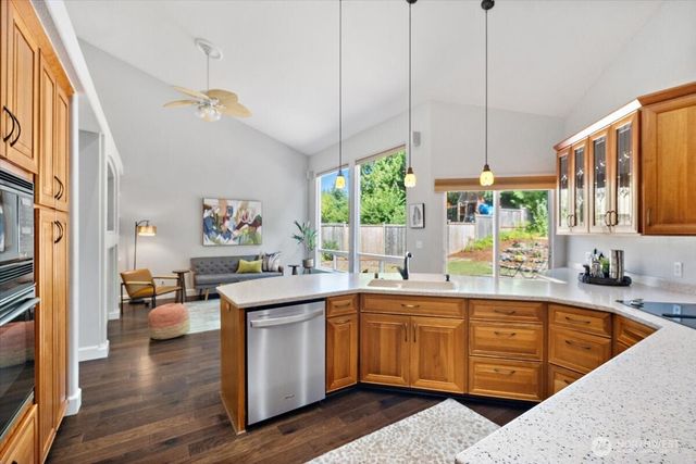 3120 Cedrona Drive NW, Olympia, WA 98502