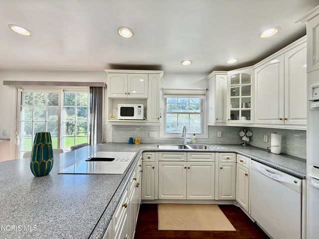 4447 Sulgrave Drive, Toledo, OH 43623