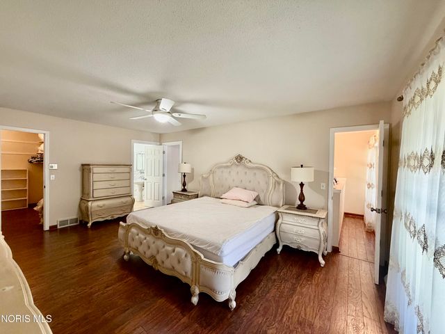 4447 Sulgrave Drive, Toledo, OH 43623