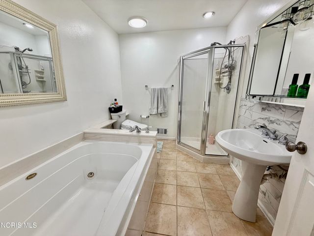 4447 Sulgrave Drive, Toledo, OH 43623