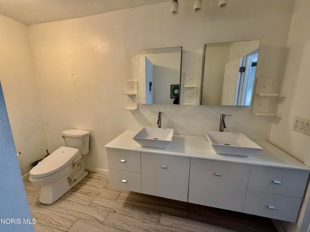 4447 Sulgrave Drive, Toledo, OH 43623