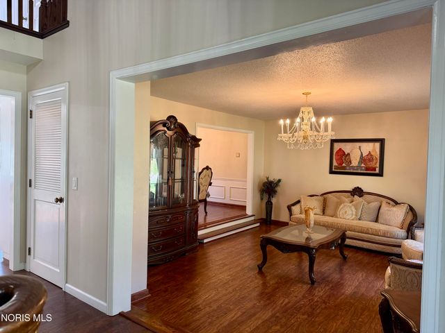 4447 Sulgrave Drive, Toledo, OH 43623