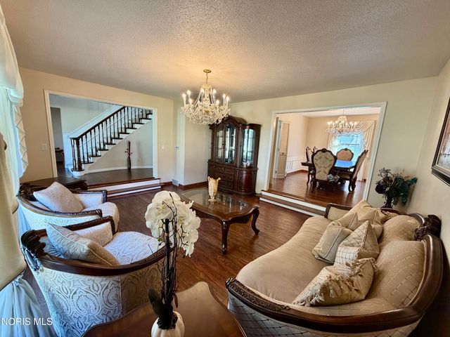 4447 Sulgrave Drive, Toledo, OH 43623