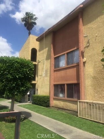 1017 W Bishop Street A, Santa Ana, CA 92703