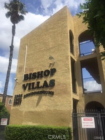 1017 W Bishop Street A, Santa Ana, CA 92703