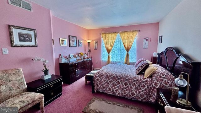 18 KARLSTAD RD, New Castle, DE 19720