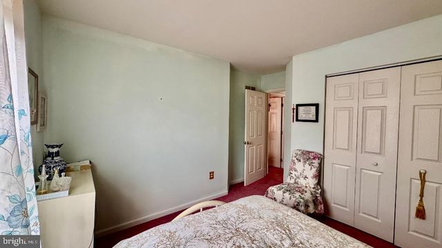 18 KARLSTAD RD, New Castle, DE 19720