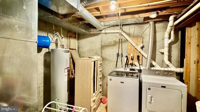 18 KARLSTAD RD, New Castle, DE 19720