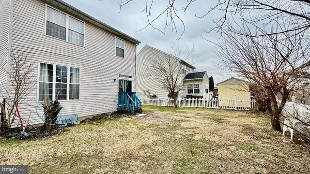 18 KARLSTAD RD, New Castle, DE 19720