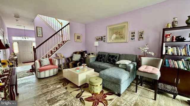 18 KARLSTAD RD, New Castle, DE 19720