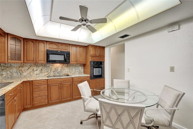 1731 NW 86th Ave, Pembroke Pines, FL 33024