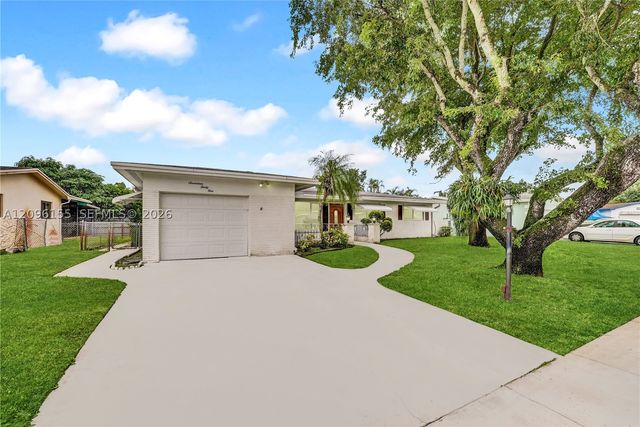 1731 NW 86th Ave, Pembroke Pines, FL 33024