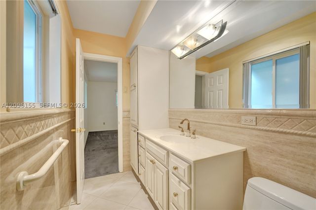 1731 NW 86th Ave, Pembroke Pines, FL 33024