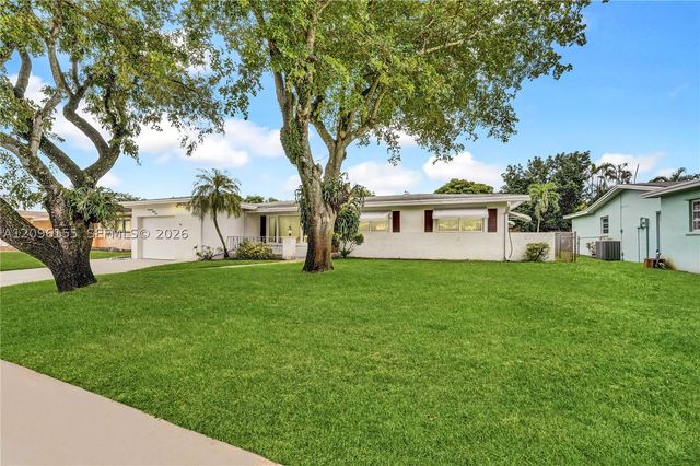1731 NW 86th Ave, Pembroke Pines, FL 33024