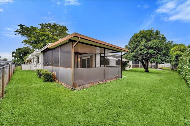 1731 NW 86th Ave, Pembroke Pines, FL 33024