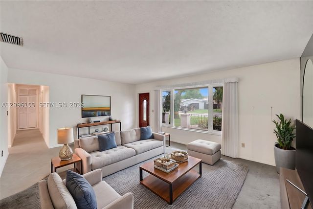 1731 NW 86th Ave, Pembroke Pines, FL 33024