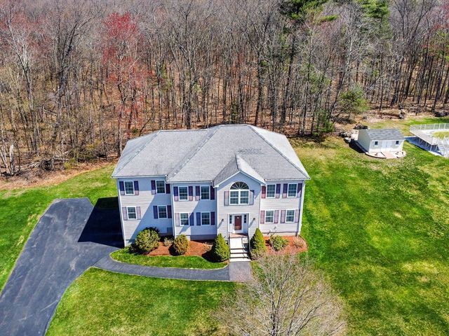 3 Hillview Drive, Methuen, MA 01844
