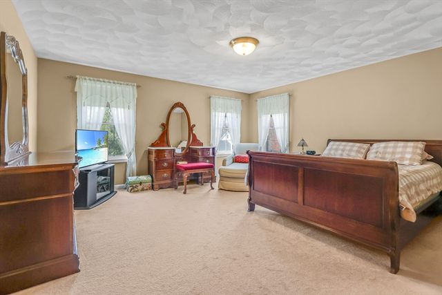 3 Hillview Drive, Methuen, MA 01844