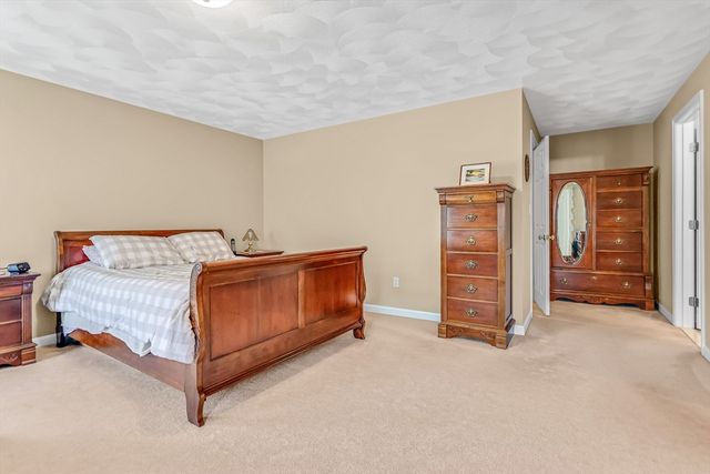 3 Hillview Drive, Methuen, MA 01844