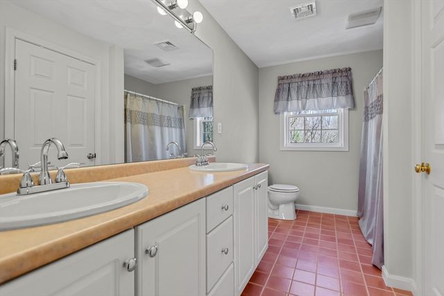 3 Hillview Drive, Methuen, MA 01844