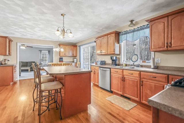 3 Hillview Drive, Methuen, MA 01844