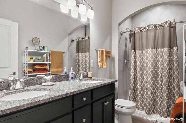 671 Tindalls Nest, Twin Lakes, WI 53181