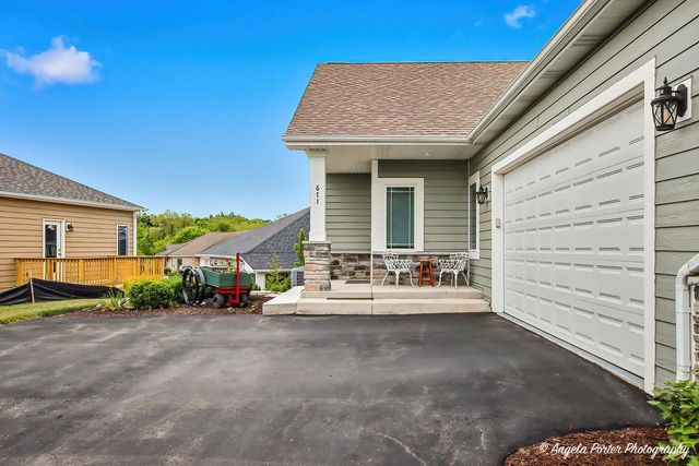 671 Tindalls Nest, Twin Lakes, WI 53181