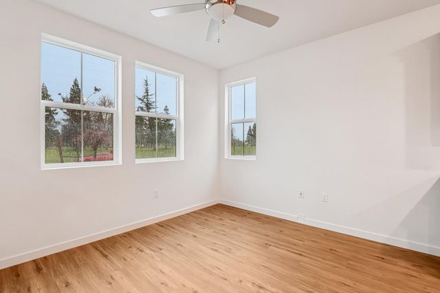 6443 Jacinto Ave, Sacramento, CA 95823