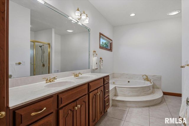 47 WOODLAND Trail, Rochester, IL 62563