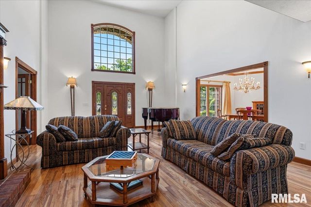 47 WOODLAND Trail, Rochester, IL 62563