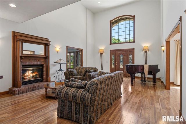 47 WOODLAND Trail, Rochester, IL 62563