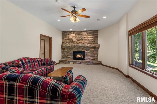 47 WOODLAND Trail, Rochester, IL 62563
