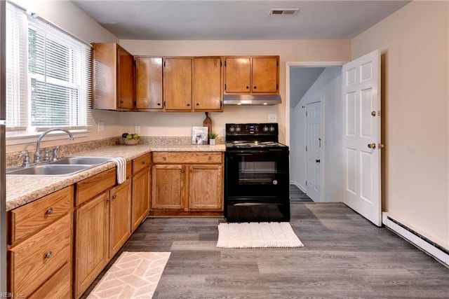 704 Old Buckroe RD, Hampton, VA 23663