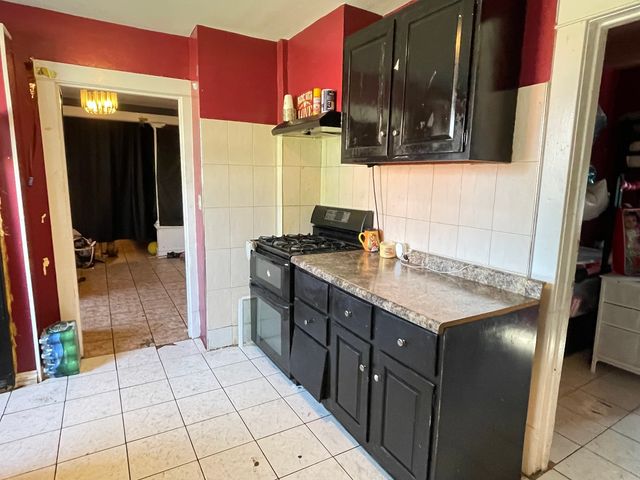 15736 Lathrop Avenue, Harvey, IL 60426