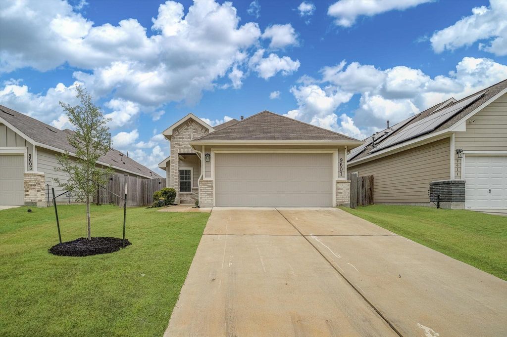 9607 Bright Song Lane, Houston, TX 77078