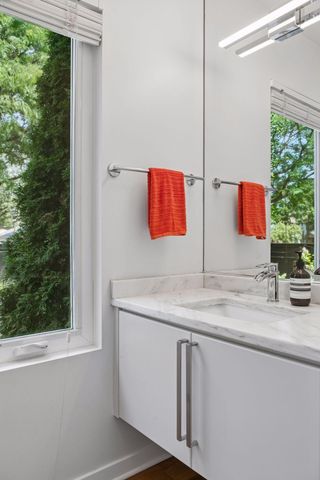 1242 Edgcumbe Road, Saint Paul, MN 55105