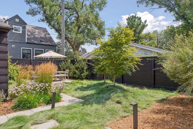 1242 Edgcumbe Road, Saint Paul, MN 55105