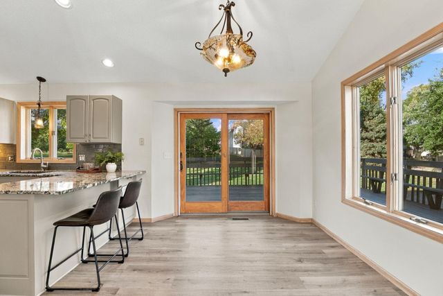 2330 Oak Glen Court, Stillwater, MN 55082