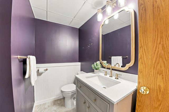 2330 Oak Glen Court, Stillwater, MN 55082
