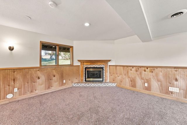 2330 Oak Glen Court, Stillwater, MN 55082