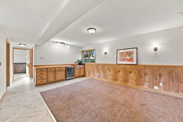 2330 Oak Glen Court, Stillwater, MN 55082